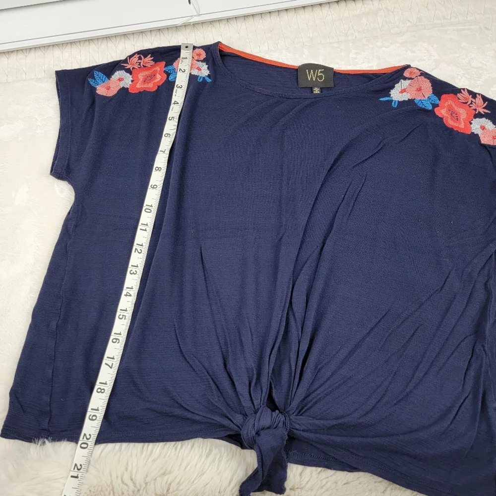 W5 Tie Front Top with Embroidered Flowers - Picture 3 of 11